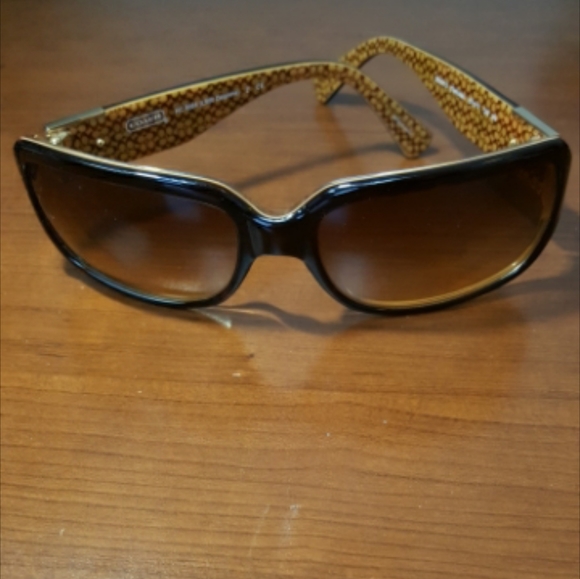 Coach Sunglasses - Picture 2 of 8